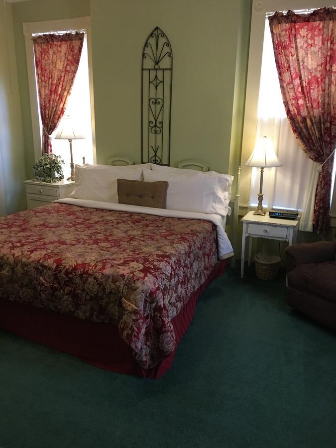 The Courtland Hotel & Spa Fort Scott ภายนอก รูปภาพ