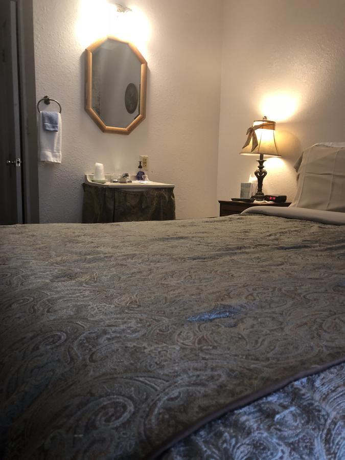 The Courtland Hotel & Spa Fort Scott ภายนอก รูปภาพ